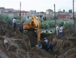Su Ve Kanalizasyon Servisi 2444 Arızaya Müdahale Etti