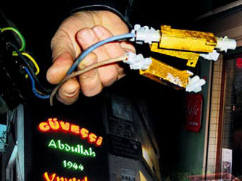 Şebekeden kaçak elektrik ithalatı