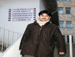 Midyat'ta Görev Yapan Doktorlar Askerlik Sorunlarının Çözülmesini İstedi
