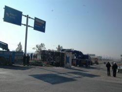 Kamyon İle Tanker Çarpıştı: 1'i Ağır 5 Yaralı