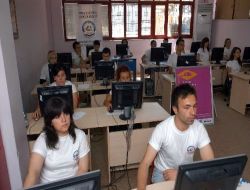 Denizli'de Bin 500 Kişi Ecdl Standartlarında Bilgisayar Öğrendi
