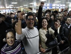 Tunus’un Sürgündeki İnsan Hakları Savunucularından Jendoubi Ülkesine Döndü