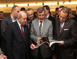 Burhan Kuzu: Fotoğraf Çekmek Mi? Anayasa Yapmak Mı? Deseler Ben Anayasa Yapmayı Tercih Ederim!!