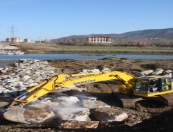 Aşırı Kum Ve Çakıl Alınması Derelerin Akışını Bozdu Ne Seki Yapılıyor/izinsiz Ve Aşırı Kum-çakıl Alımı Sebebiyle Yapısı Bozulan Melet’e Seki Yapılıyor