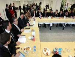 Yök Başkanı Özcan Üniversitelerin Öğrenci Temsilcileriyle Bir Araya Geldi