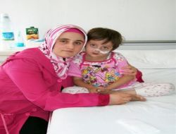 Minik Fatma Halasının Karaciğeriyle Şifa Buldu