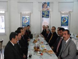 İlçe İlçe Gezen Ekip, Okumayan Kız Çocuklarını Okula Kazandırıyor