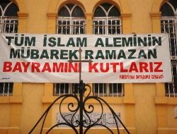 Hıristiyan Ortodokslar, Müslümanların Bayramını Pankartla Kutladı