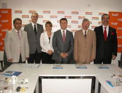 Esidef 10 Bin İşadamıyla İzmir'in Yüzünü Güldürecek