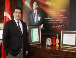 2010 Yılının En İyi Araştırma Ödülünü Prof. Dr. Adnan Kısa Aldı
