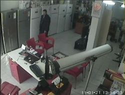 Çaldığı Parayla Aynı Mağazadan Fırın Aldı
