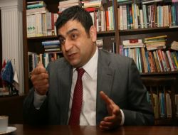 Prof. Dr. Laçiner: Çanakkale'nin Üniversite Kenti Olması İçin 10 Yıldır Proje Üretiyoruz