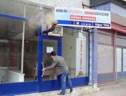 Belediye İş Merkezi Soba İle Isıtılıyor