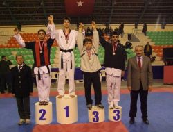 Tekvandoda Türkiye 2.'si Ereğli’den