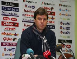 Bursaspor Teknik Direktörü Sağlam: Her İki Takımda 1 Puandan Fazlasını Hak Etmedi!