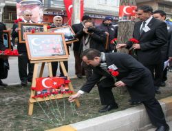 Diyarbakırlılar Gaffar Okkan’ı Şehit Edildiği Yerde Andı