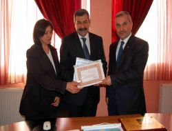 Mavi Gök Yeşil Yaprak Projesinde Dereceye Giren Okullar Ödüllendirildi