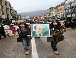 Uğur Mumcu, Bursa'da Düzenlenen Yürüyüşle Anıldı!