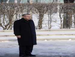 BAŞBAKAN UKRAYNA'DA..