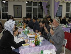 Safvet Koleji Velileri İle Huzurevi Sakinleri Kardeş Aile Oldu