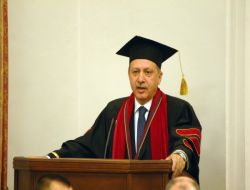 Başbakan Erdoğan'a Ukrayna'da Fahri Doktora Unvanı Verildi