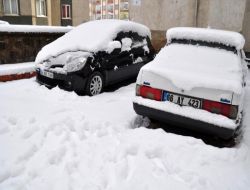 Yozgat'ta Kar Yağışı Sebebiyle 55 Köy Yolu Ulaşıma Kapandı