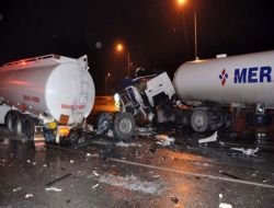 İki Tankerin Çarpışması Sonucu 1 Kişi Hayatını Kaybetti!