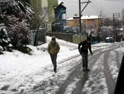 Kar, Bursa’yı Beyaz Örtüyle Kapladı!