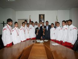 Adana'nın Adını Kazandıkları Madalyalar İle Duyurdular