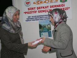 Siirt'te Ev Hanımları Da Artık Bilgisayar Kullanacak