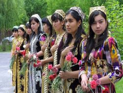 Bu Ülkede Yerli Kızla Evlenmek İsteyen, Bir Evi Gözden Çıkaracak