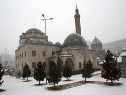 Kars'ta Kar Yağışı Vatandaşı Sevindirdi