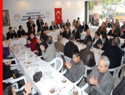 Mahalle Sakinlerinden Belediye Başkanına Teşekkür Plaketi