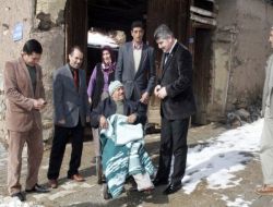 Köye Parke Taşı Döşenince, Köylünün Ayağı Çamurdan Kurtuldu