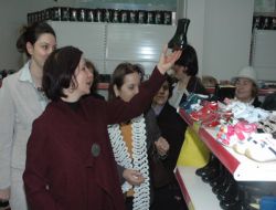 Kırşehir Valisi Mehmet Erden'in Eşi Yeşim Erden, Hayır Evi’ni Ziyaret Etti