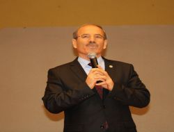 Eğitimci Yazar Doç. Ertuğrul: Dünyanın En Büyük Zenginliği Ailedeki Huzur