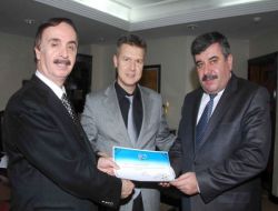 Özgen Keskin'e Emniyet'ten Teşekkür Plaketi