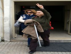 İzmir'de Terör Örgütü Dhkp-c'nin Milis Yapılanmasını Oluşturan Ve Eylem Hazırlığı İçinde Bulundukları İddia Edilen İkisi Öğretmen Yedi Zanlı Adliyeye Sevk Edildi