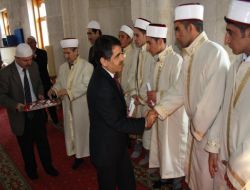 Kars'ta Kur’an-ı Kerim Bülbülleri Diplomalarını Aldı