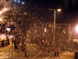 Mısır'da Sokağa Çıkma Yasağına Rağmen Gösteriler Sürüyor