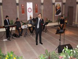 Üniversitenin Müzik Dinletisi Katılımcılara Keyifli Anlar Yaşattı