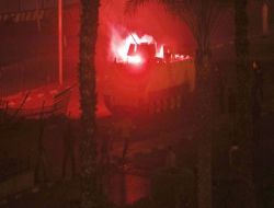 Mısır'da Göstericiler Sokağa Çıkma Yasağını Dinelemedi