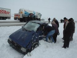 Kırşehir'de Kar Bilançosu: 8 Kaza, 20 Yaralı!