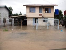 Malezya’da Muson Yağmurları Sele Dönüştü