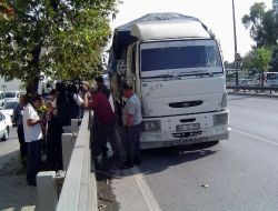 Freninin Patladığını Telefonla Polise Bildiren Kamyon Şoförü Faciayı Önledi!