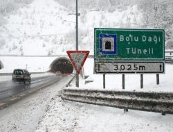 Bolu Dağı'nda Ulaşıma Kar Ve Sis Engeli