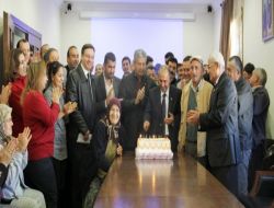 Belediye Başkanına Personel Ve Vatandaştan Doğum Günü Sürprizi