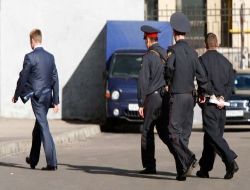 Polis Kılığındaki Gaspçılar Türk Vatandaşını Soydu