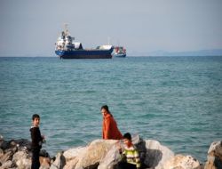 İskenderun'da Bahardan Kalma Günler Yaşanıyor