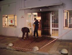 Kadıköy’de Ayedaş Binasına Molotof Kokteylli Saldırı